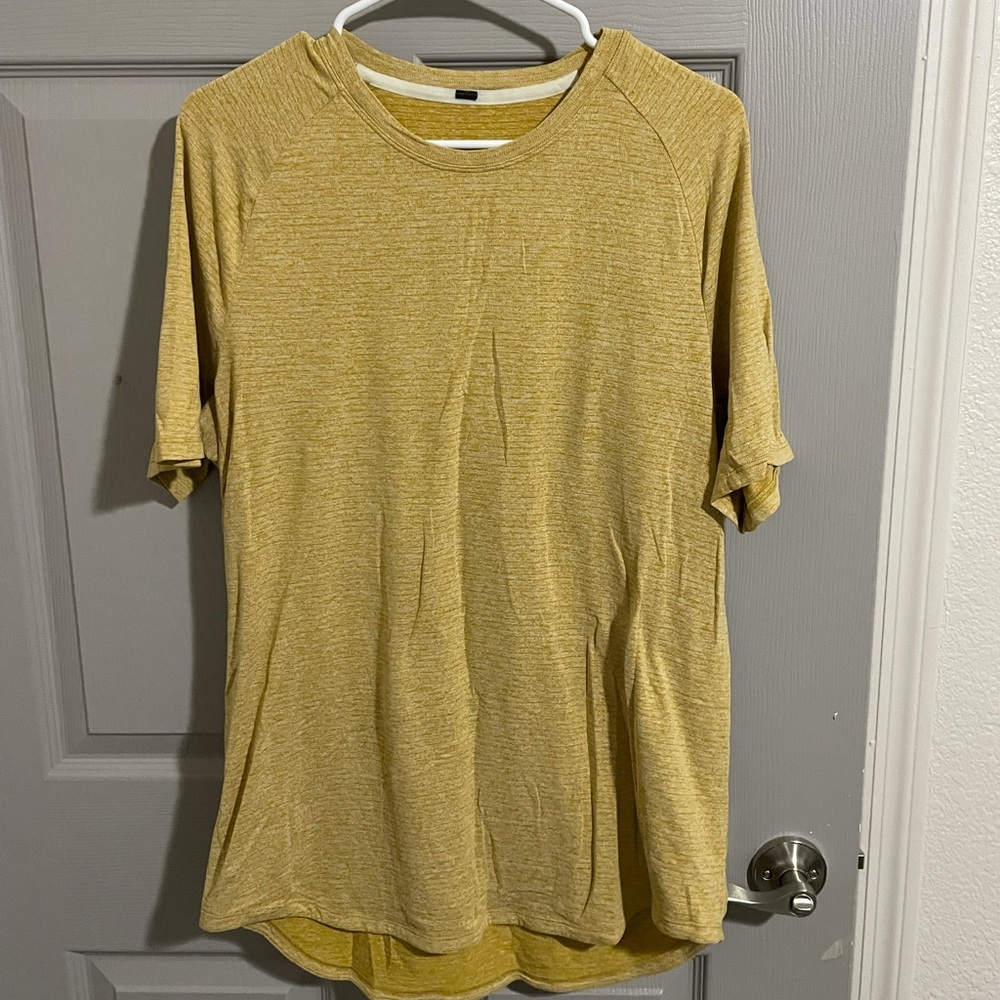 Lululemon Activewear T-Shirt